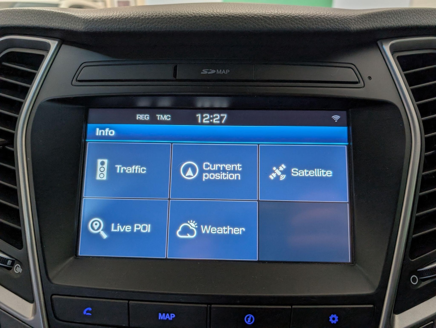 Used Hyundai Santa Fe 2017 for sale - 76239670: Photo 42