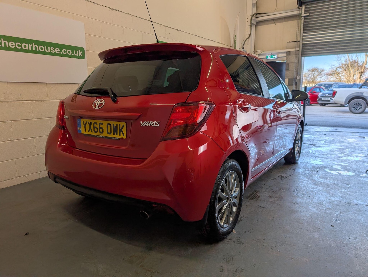 Used Toyota Yaris 2016 for sale - 76898979: Photo 12