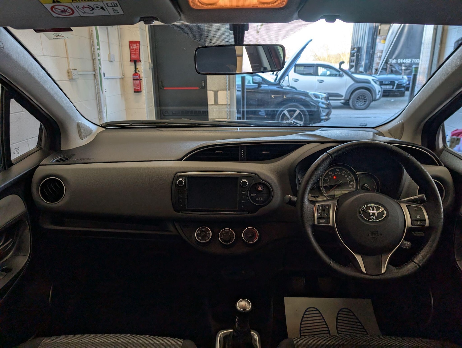 Used Toyota Yaris 2016 for sale - 76898979: Photo 14