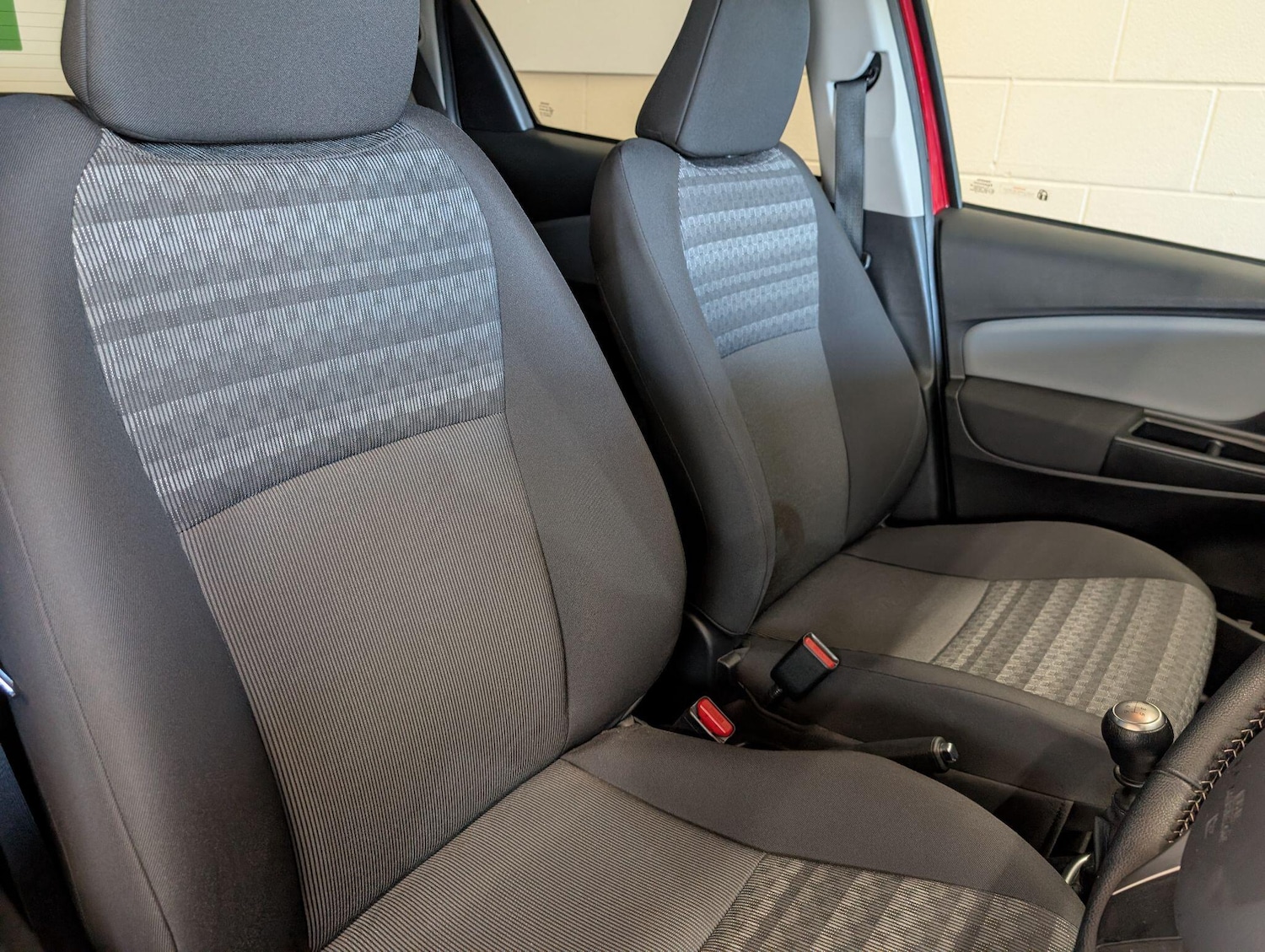 Used Toyota Yaris 2016 for sale - 76898979: Photo 18