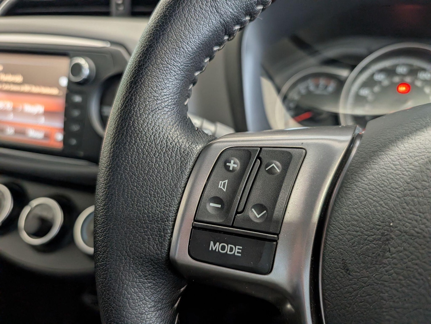 Used Toyota Yaris 2016 for sale - 76898979: Photo 22