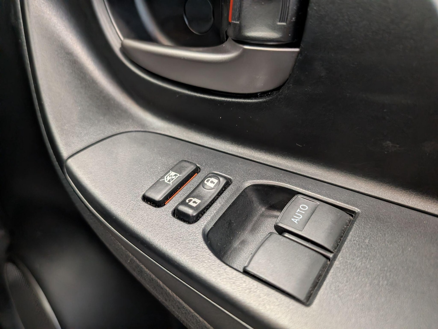 Used Toyota Yaris 2016 for sale - 76898979: Photo 25