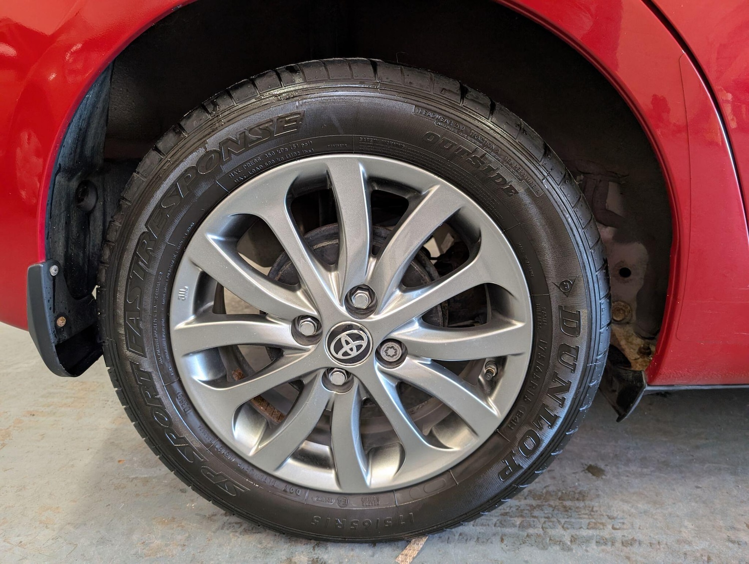 Used Toyota Yaris 2016 for sale - 76898979: Photo 27