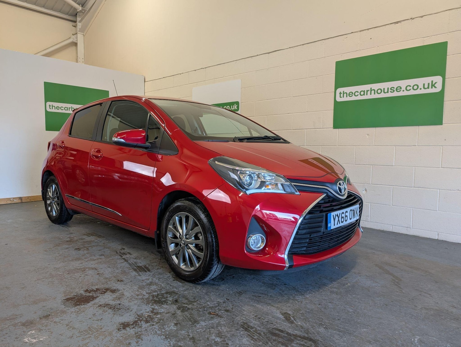 Used Toyota Yaris 2016 for sale - 76898979: Photo 8