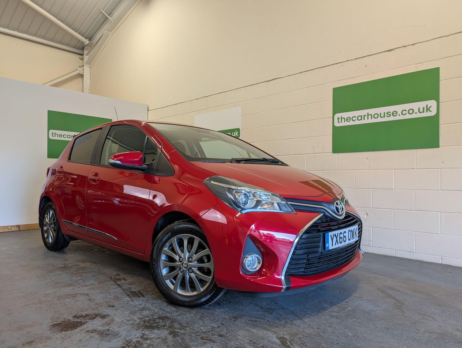 Used Toyota Yaris 2016 for sale - 76898979: Photo 9