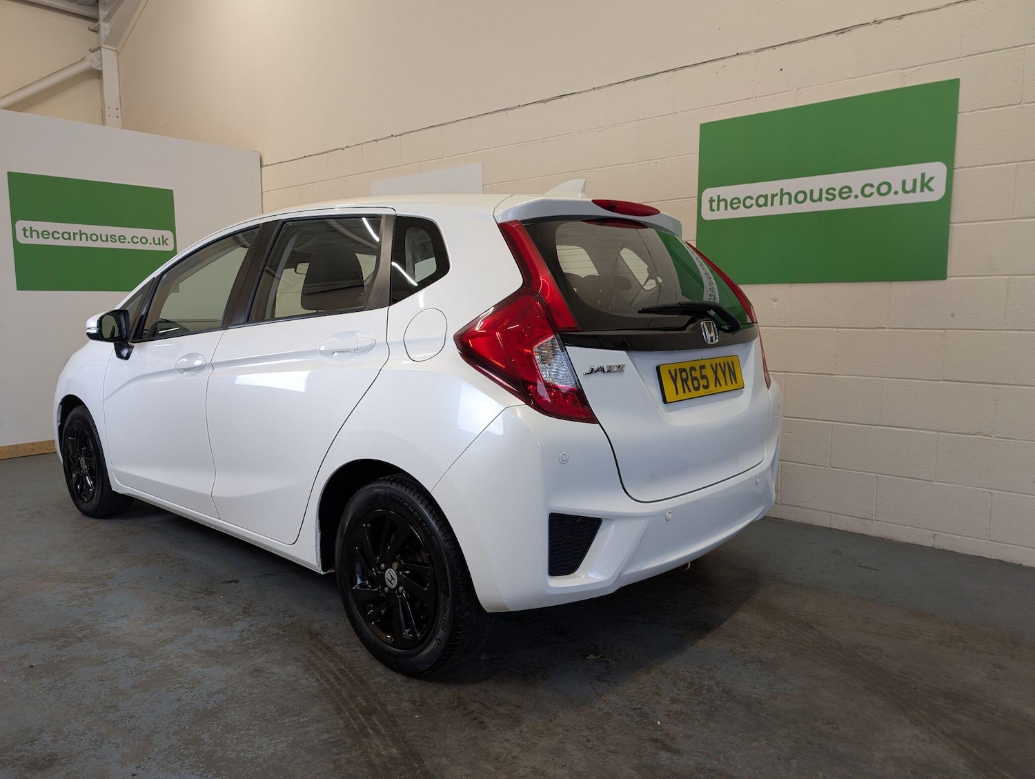 Used Honda Jazz 2015 for sale - 76522483: Photo 16
