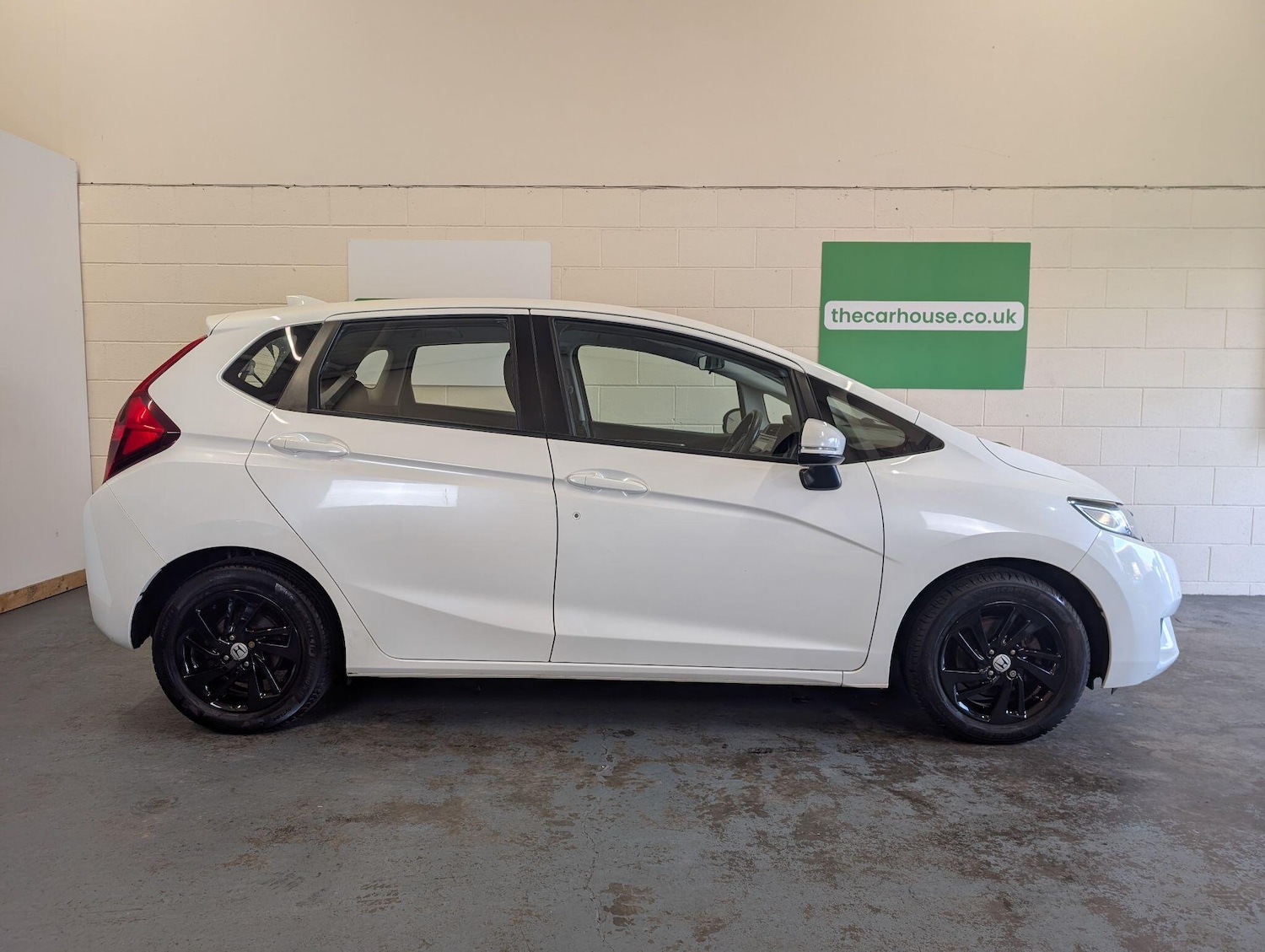 Used Honda Jazz 2015 for sale - 76522483: Photo 19