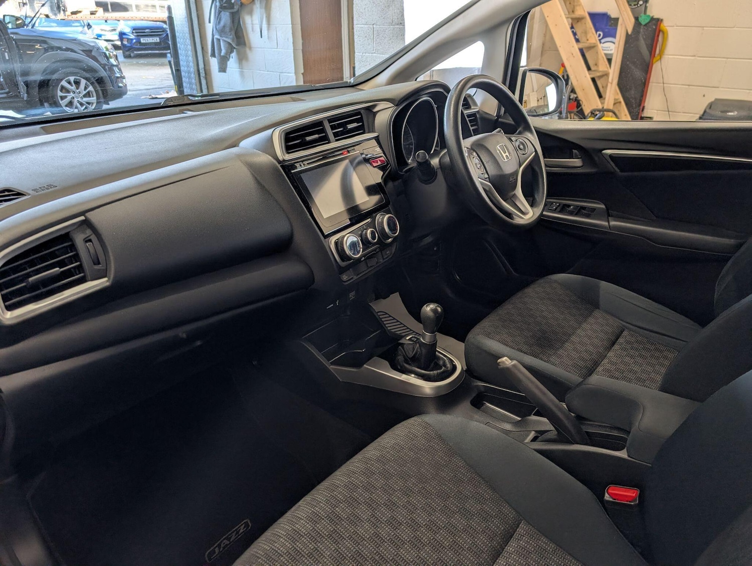 Used Honda Jazz 2015 for sale - 76522483: Photo 22