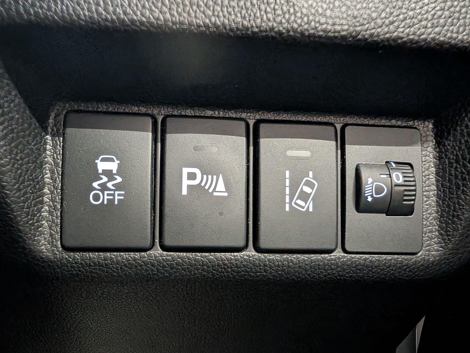 Used Honda Jazz 2015 for sale - 76522483: Photo 31