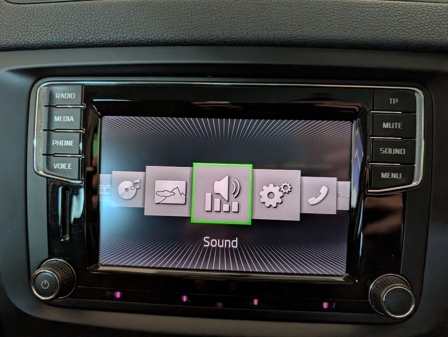 Used Skoda Yeti 2015 for sale - 76250943: Photo 45