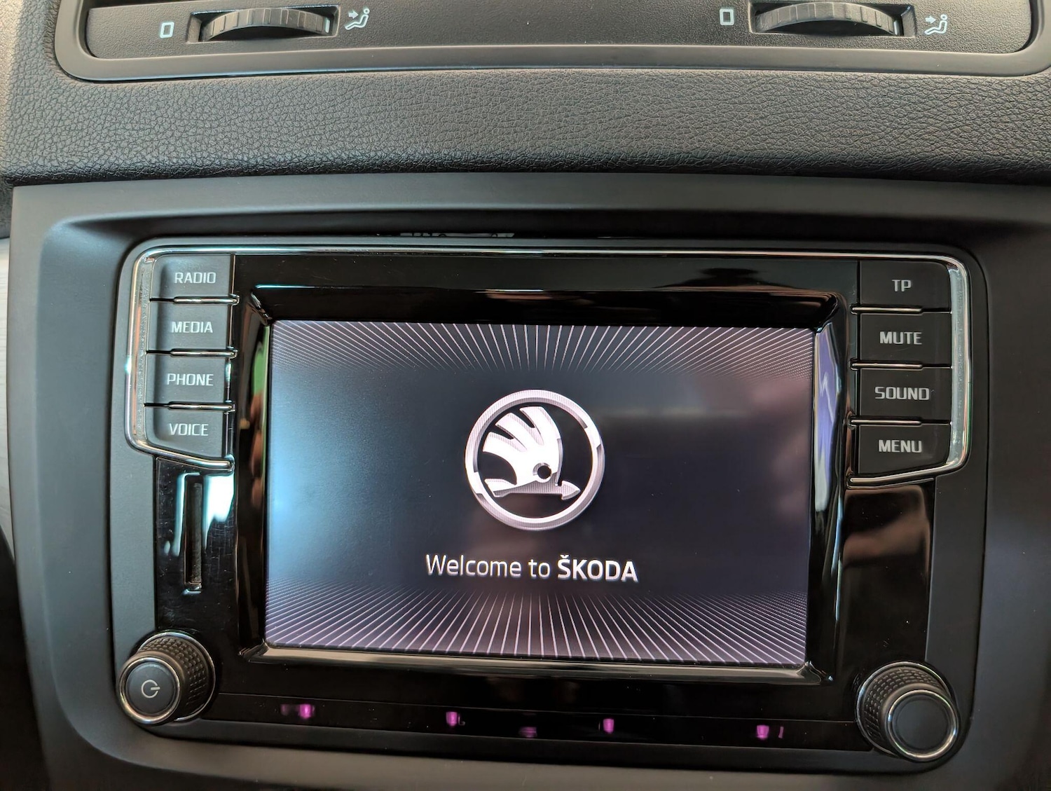 Used Skoda Yeti 2015 for sale - 76250943: Photo 46