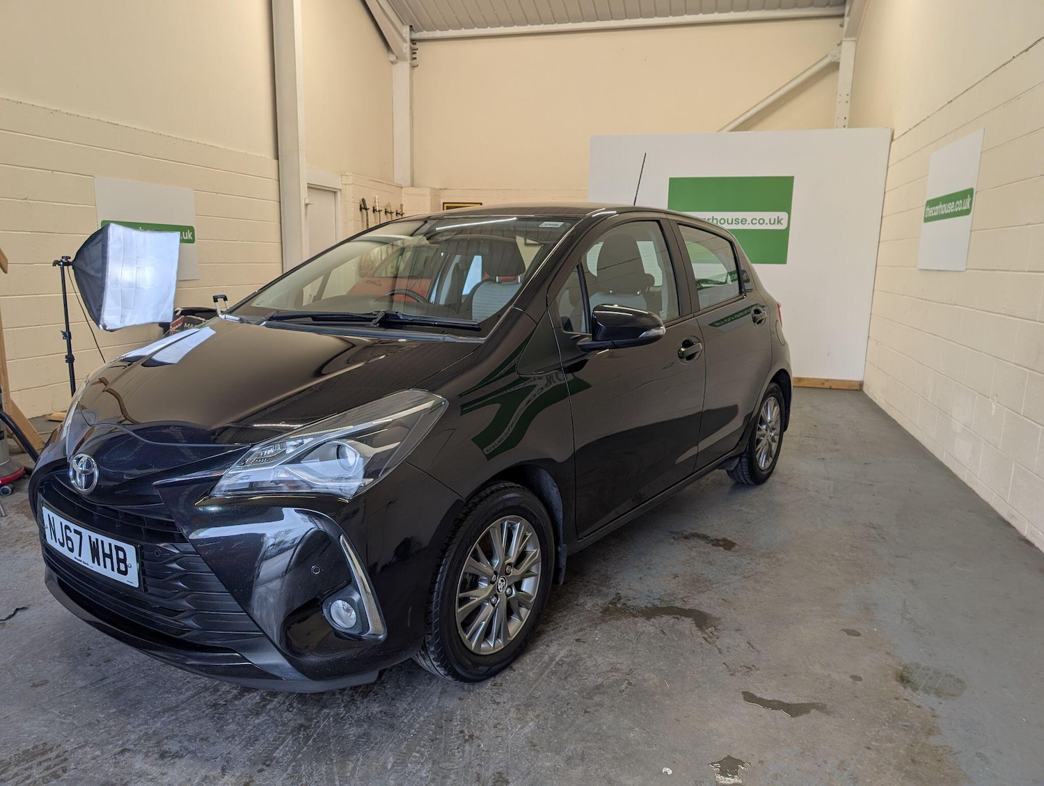 Used Toyota Yaris 2017 for sale - 77550208: Photo 10