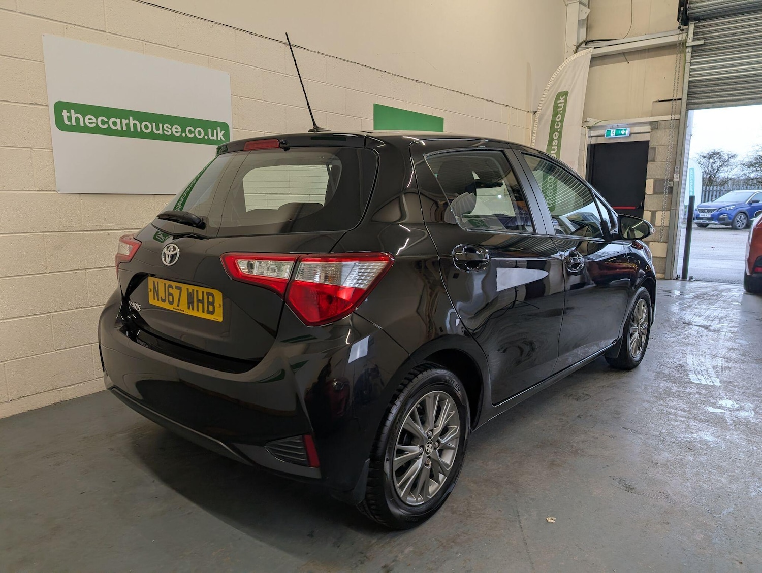 Used Toyota Yaris 2017 for sale - 77550208: Photo 14