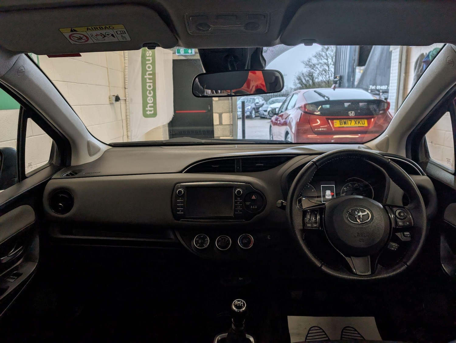 Used Toyota Yaris 2017 for sale - 77550208: Photo 18