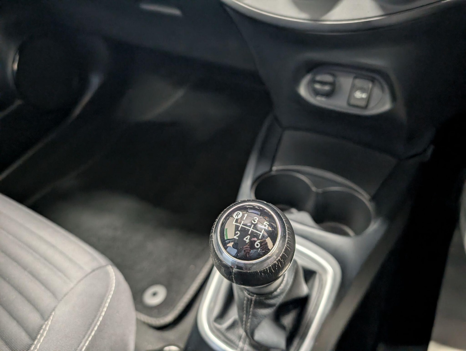 Used Toyota Yaris 2017 for sale - 77550208: Photo 19