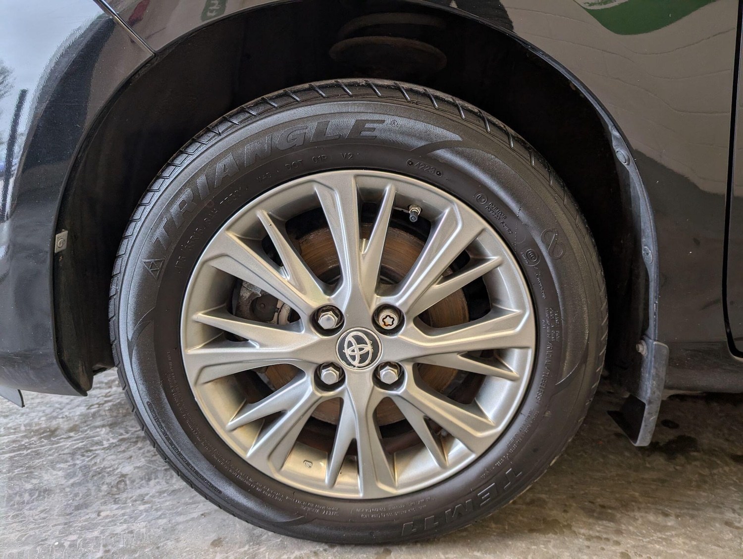 Used Toyota Yaris 2017 for sale - 77550208: Photo 30