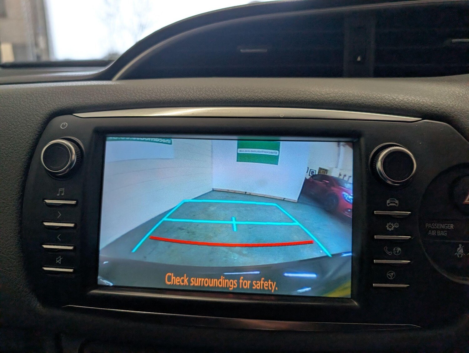 Used Toyota Yaris 2017 for sale - 77550208: Photo 32