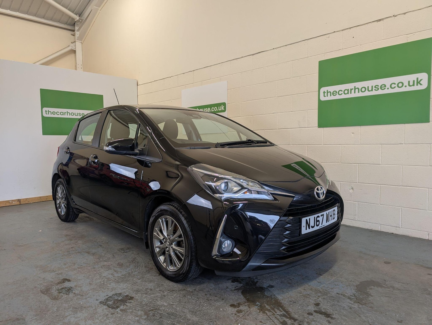 Used Toyota Yaris 2017 for sale - 77550208: Photo 6