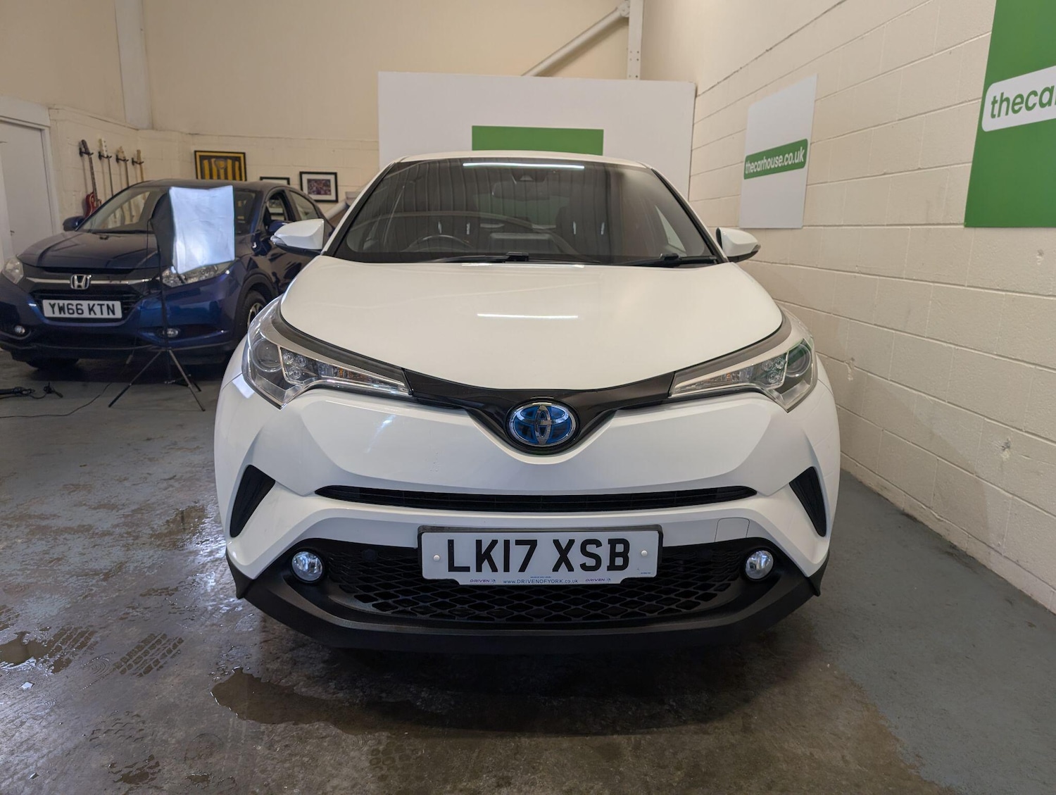 Used Toyota C-HR for sale - 77278775: Photo 10