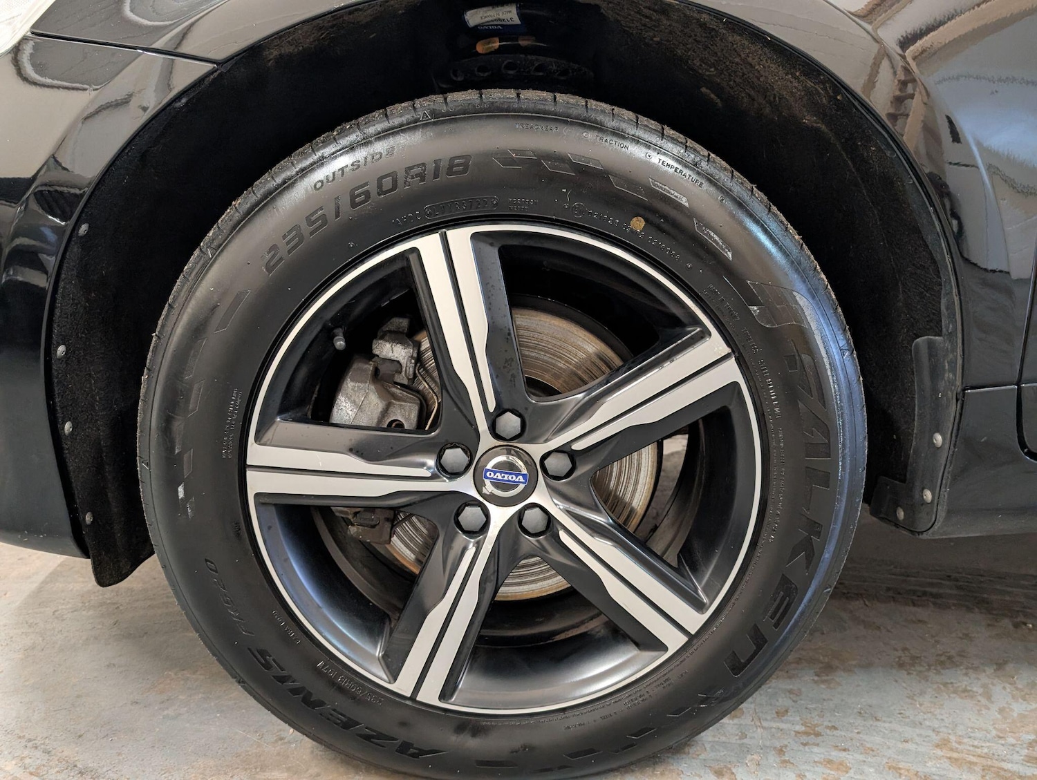 Used Volvo XC60 2017 for sale - 76913095: Photo 33