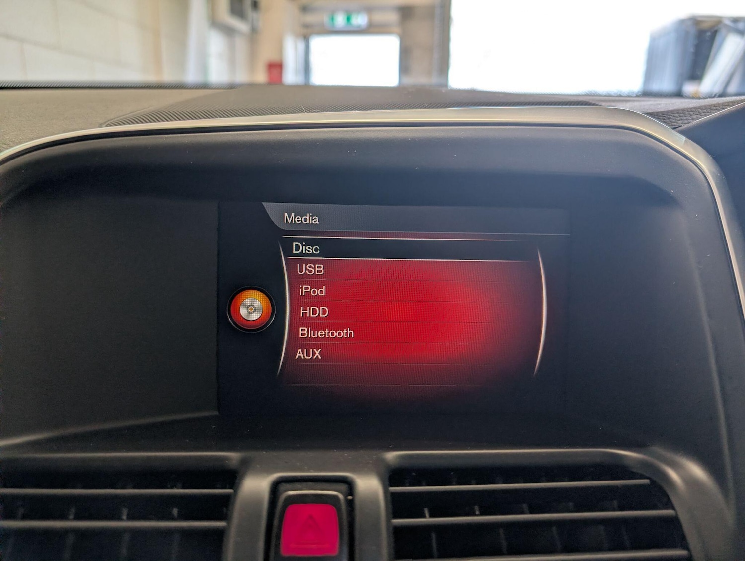 Used Volvo XC60 2017 for sale - 76913095: Photo 38