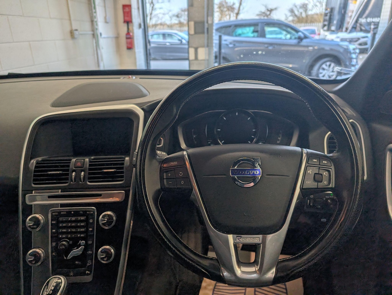 Used Volvo XC60 2017 for sale - 76913095: Photo 43