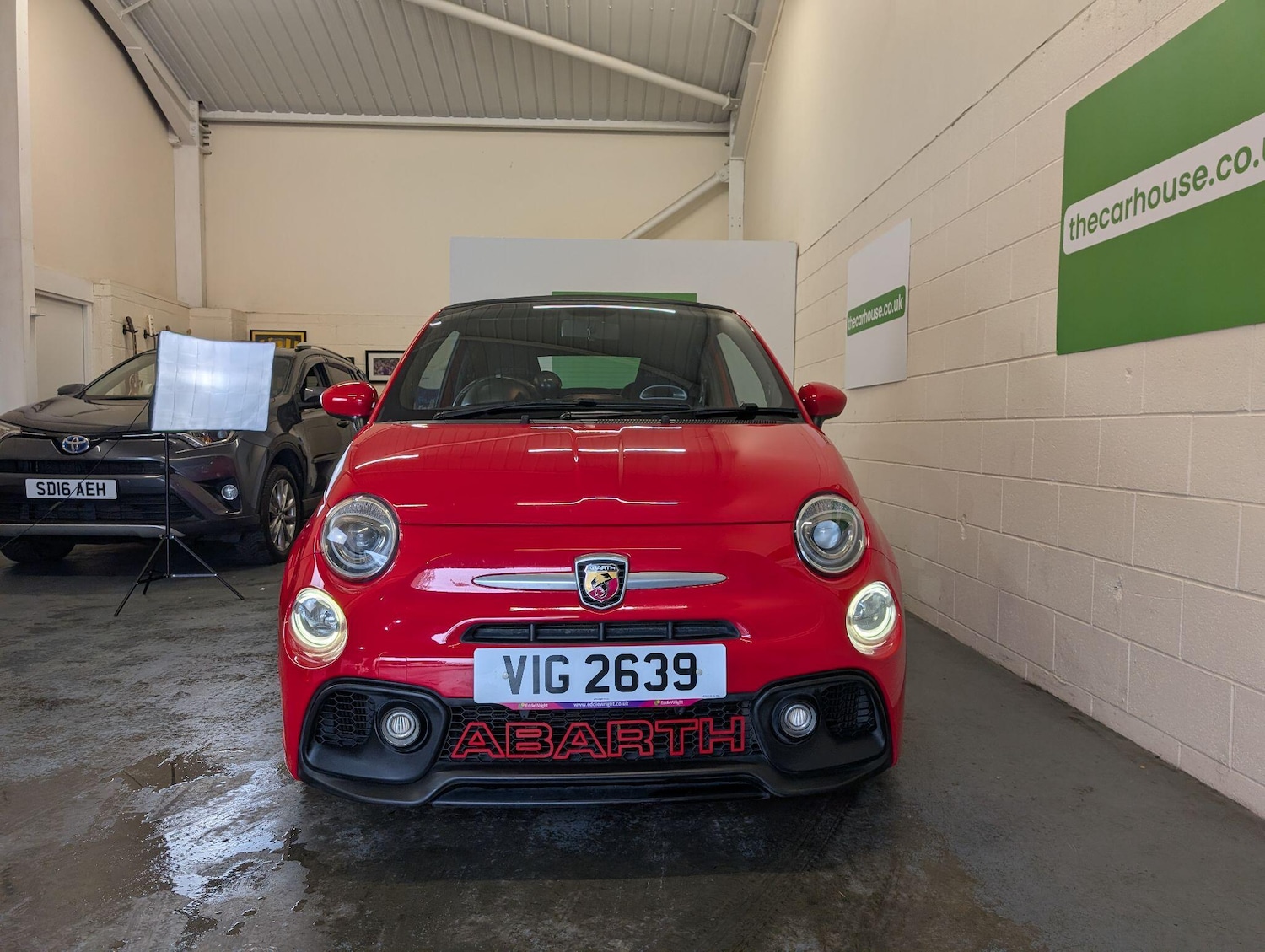 Used Abarth 595 2018 for sale - 76596925: Photo 2