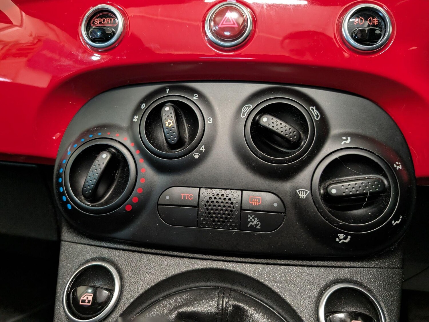 Used Abarth 595 2018 for sale - 76596925: Photo 35