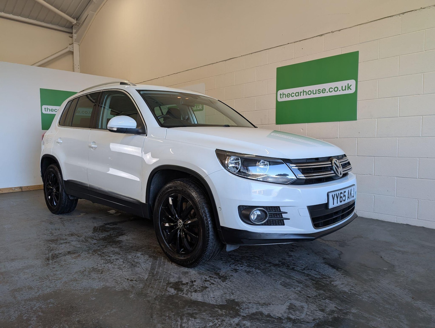 Used Volkswagen Tiguan 2015 for sale - 76597312: Photo 10