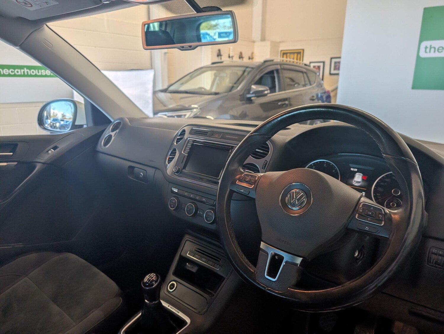 Used Volkswagen Tiguan 2015 for sale - 76597312: Photo 28