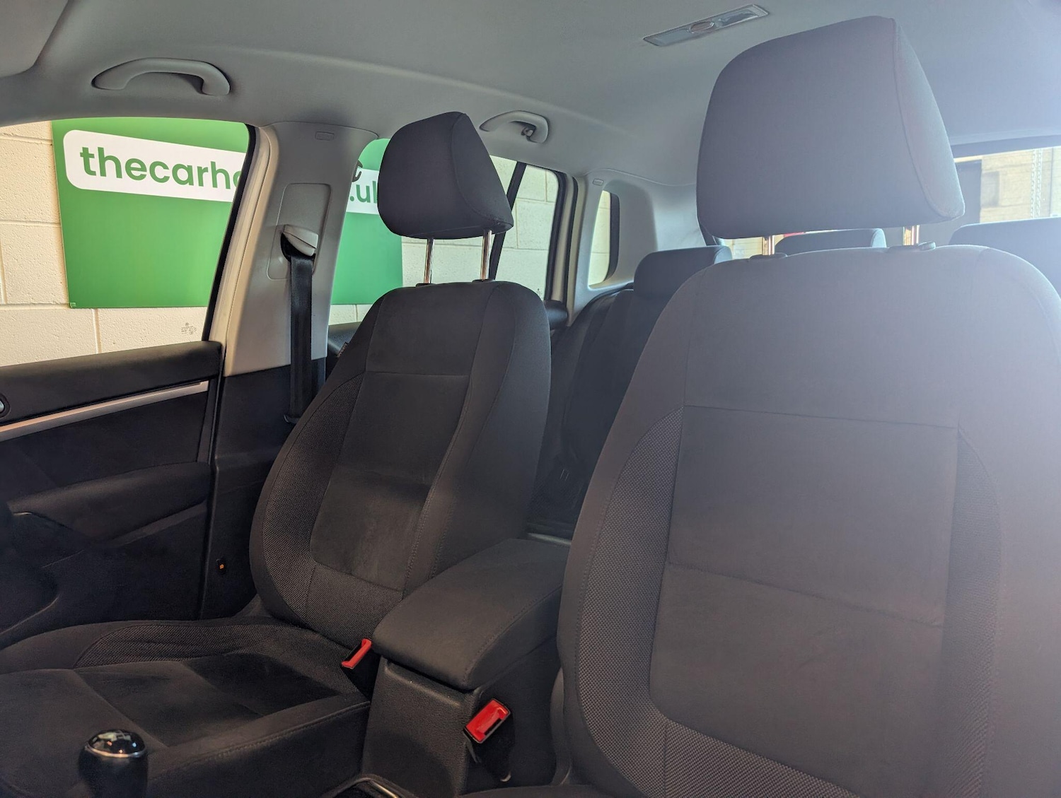 Used Volkswagen Tiguan 2015 for sale - 76597312: Photo 32