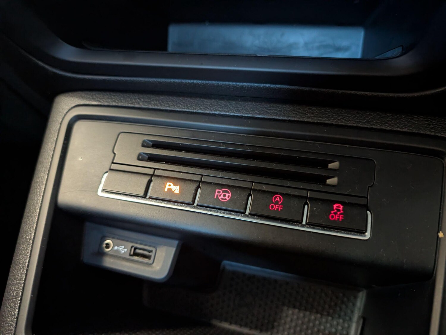 Used Volkswagen Tiguan 2015 for sale - 76597312: Photo 39