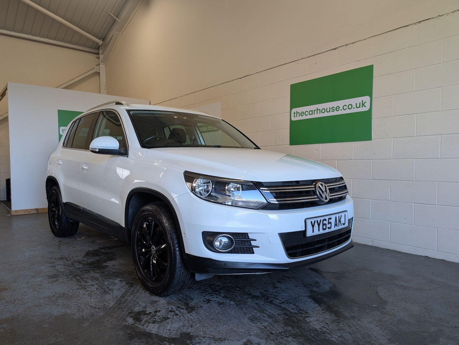 Used Volkswagen Tiguan 2015 for sale - 76597312: Photo 5