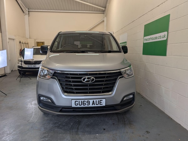 Used Hyundai i800 2019 for sale - 76283685: Photo 2