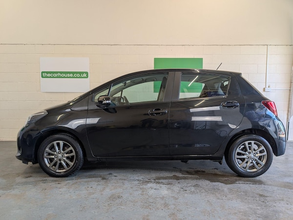 Used Toyota Yaris 2015 for sale - 76251248: Photo 17