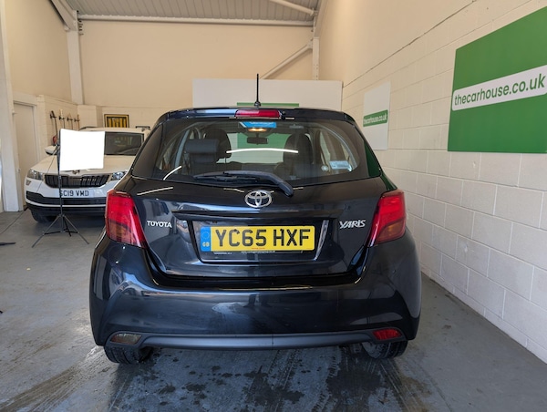 Used Toyota Yaris 2015 for sale - 76251248: Photo 18