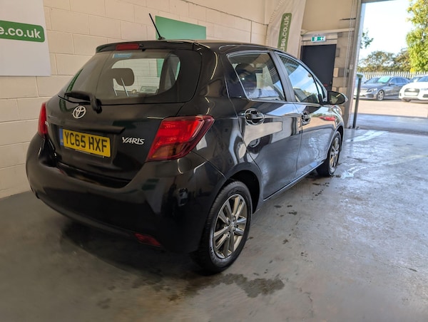 Used Toyota Yaris 2015 for sale - 76251248: Photo 22