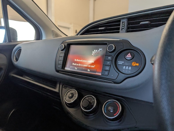 Used Toyota Yaris 2015 for sale - 76251248: Photo 25