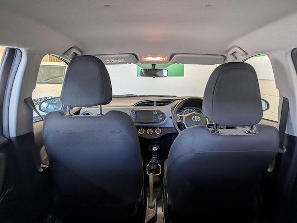 Used Toyota Yaris 2015 for sale - 76251248: Photo 29