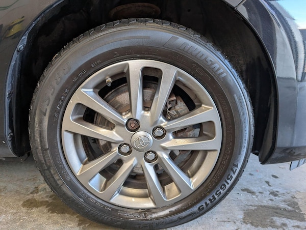 Used Toyota Yaris 2015 for sale - 76251248: Photo 36
