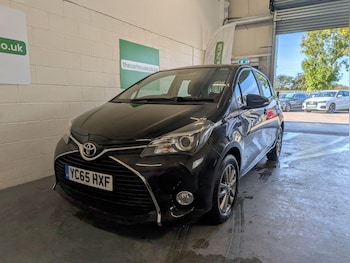 Used Toyota Yaris 2015 for sale - 76251248: Photo 3