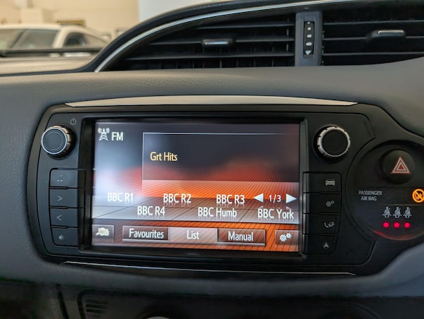 Used Toyota Yaris 2015 for sale - 76251248: Photo 43