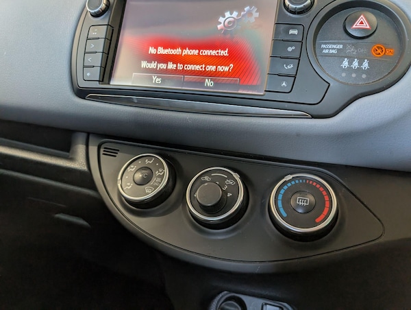 Used Toyota Yaris 2015 for sale - 76251248: Photo 44