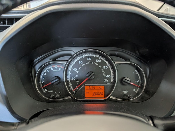 Used Toyota Yaris 2015 for sale - 76251248: Photo 45