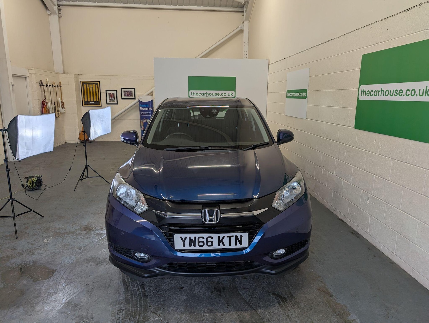 Used Honda HR-V 2016 for sale - 77230006: Photo 2