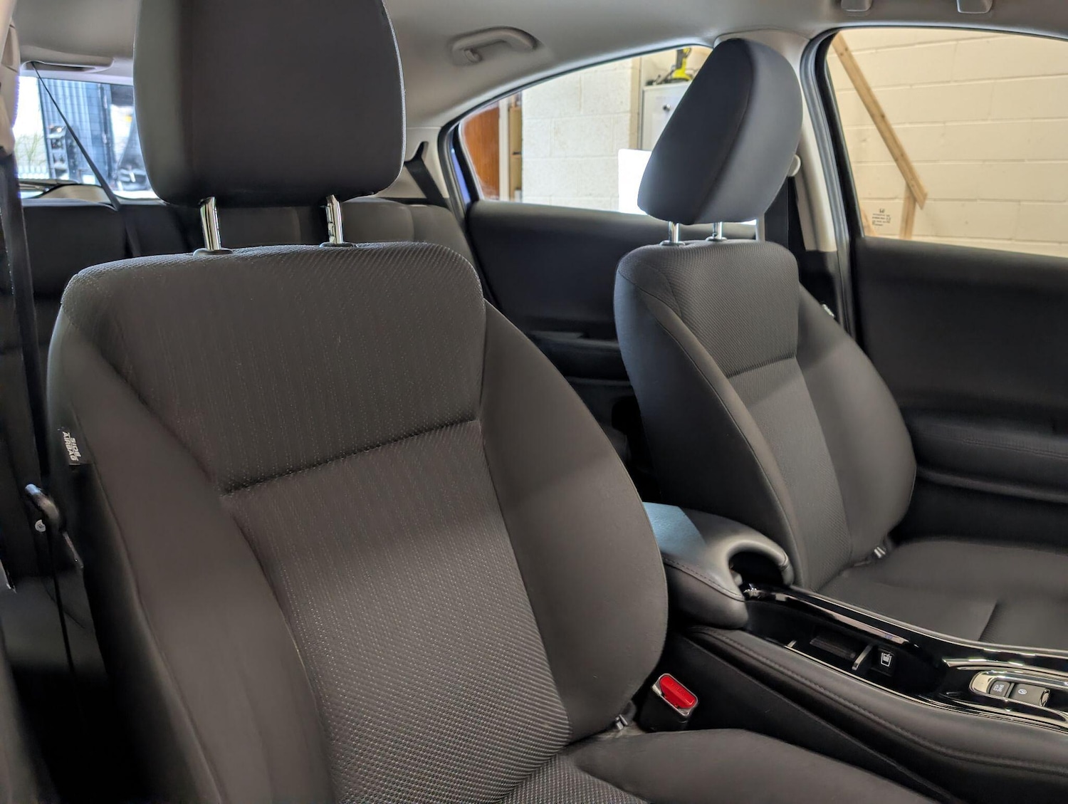 Used Honda HR-V 2016 for sale - 77230006: Photo 55