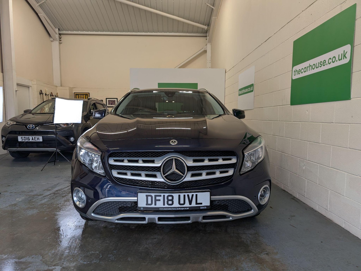 Used Mercedes-Benz GLA 2018 for sale - 76592677: Photo 2