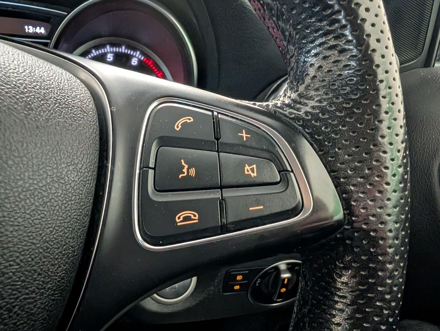 Used Mercedes-Benz GLA 2018 for sale - 76592677: Photo 34