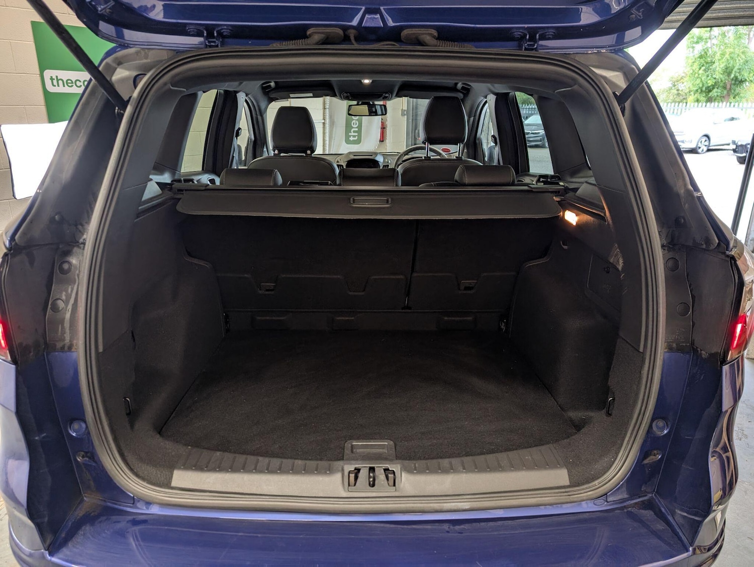 Used Ford Kuga 2017 for sale - 76175091: Photo 43