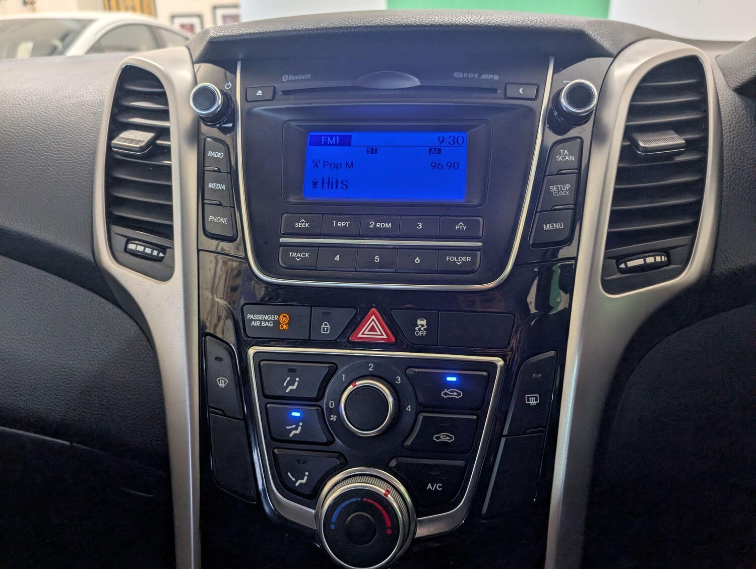 Used Hyundai i30 2015 for sale - 76561716: Photo 39